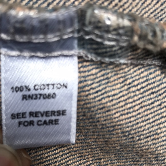 Cato cropped jean jacket w/snap buttons and cool details through jacket Size XL. - Picture 12 of 12